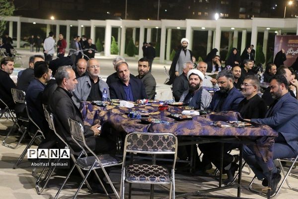 دورهمی اعضای خانه مطبوعات قم