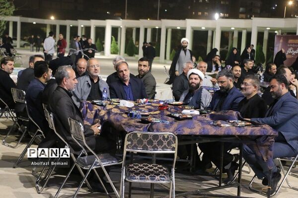 دورهمی اعضای خانه مطبوعات قم