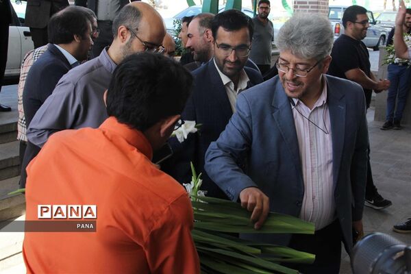 غبارروبی مزار شهدای رسانه به‌مناسبت روز خبرنگار