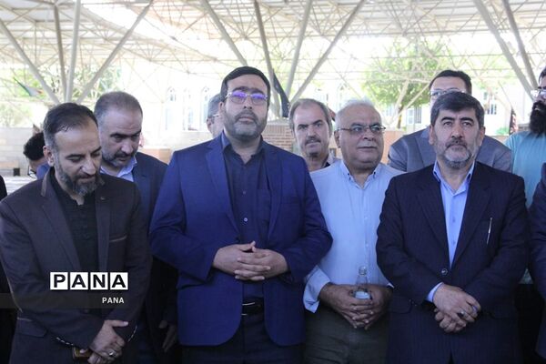 غبارروبی مزار شهدای رسانه به‌مناسبت روز خبرنگار