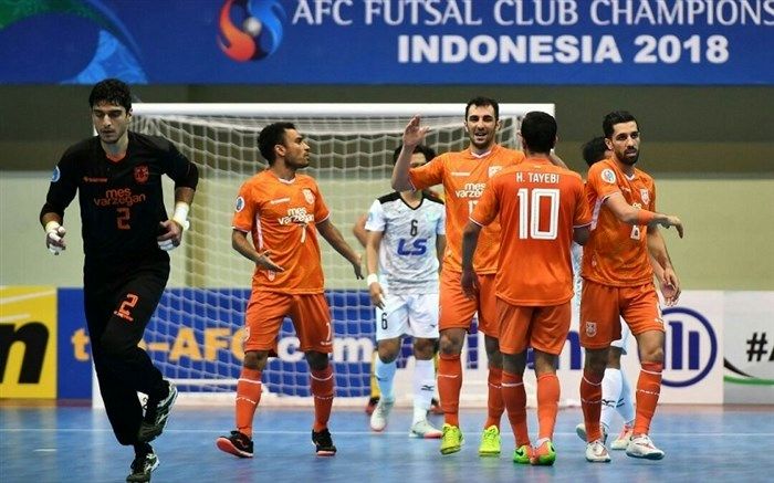 تماشاگران فوتسال تلافی دو سال کرونا را در‌آوردند