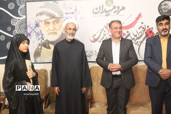تجلیل از خبرنگاران پانا توسط رئیس رسانه و تبلیغات فرهنگ و ارشاد اسلامی کرمان