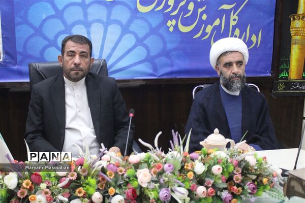 افتتاحیه دوره توانمندسازی شاغلان مدارس غیر‌دولتی در استان بوشهر