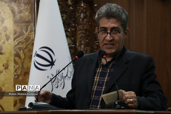 نشست صمیمی مدیرکل فرهنگ و ارشاد اسلامی آذربایجان شرقی با اصحاب رسانه