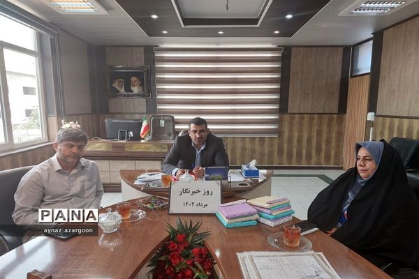 تجلیل از خبرنگاران خبرگزاری پانا در قائمشهر