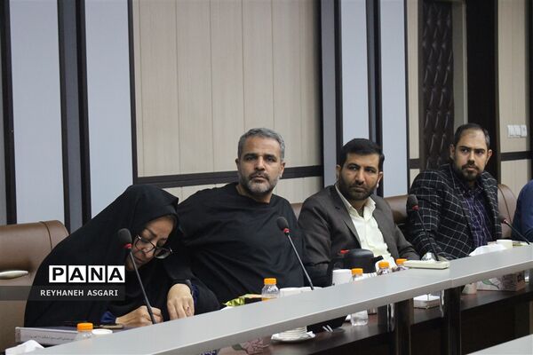 نشست توجیهی طرح «یاریگران زندگی محله‌محور» در آموزش و پرورش شهرستان‌های تهران