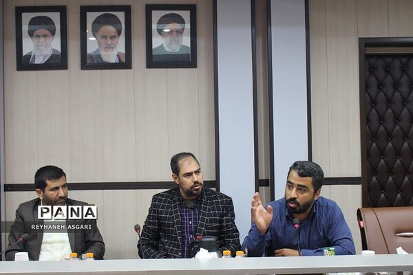 نشست توجیهی طرح «یاریگران زندگی محله‌محور» در آموزش و پرورش شهرستان‌های تهران