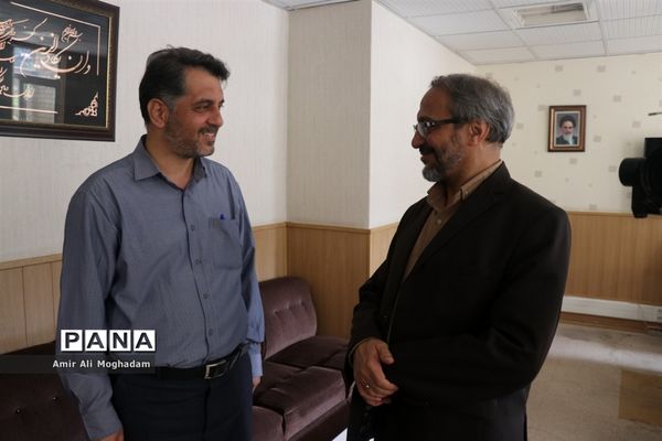 تجلیل مدیرکل آموزش و پرورش خراسان از خبرگزاری‌های استان