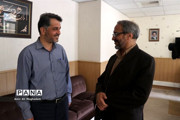 تجلیل مدیرکل آموزش و پرورش خراسان از خبرگزاری‌های استان