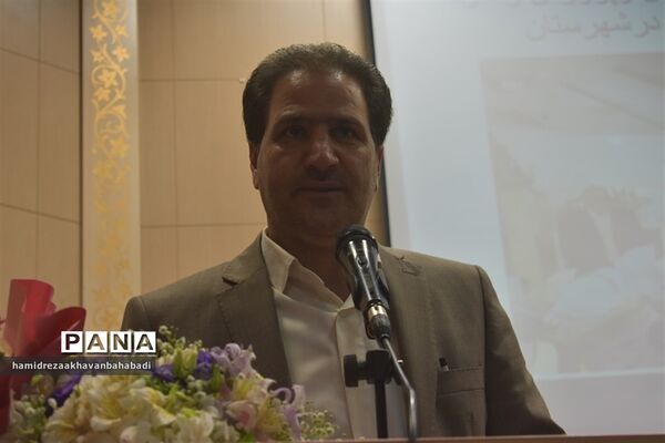 مدیرجدید اداره آموزش و پرورش بهاباد معرفی شد
