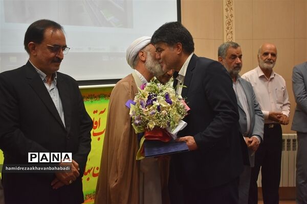 مدیرجدید اداره آموزش و پرورش بهاباد معرفی شد