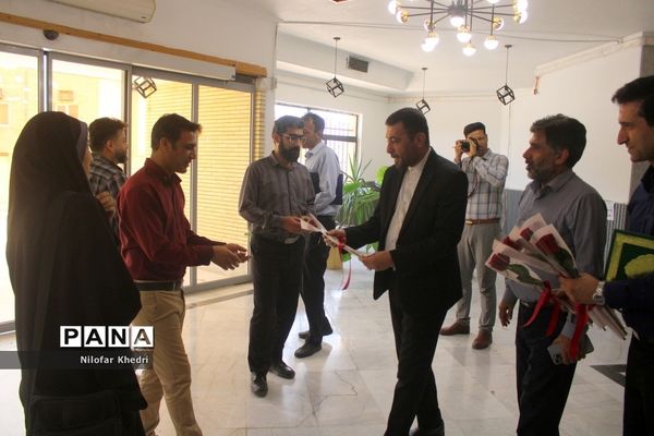 به مناسبت روز خبرنگار  دیدار مدیرکل آموزش و پرورش استان بوشهر با مدیر کل صدا و سیما بوشهر  و کارکنان