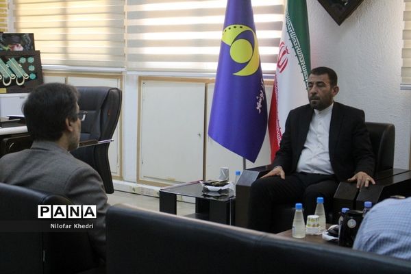به مناسبت روز خبرنگار  دیدار مدیرکل آموزش و پرورش استان بوشهر با مدیر کل صدا و سیما بوشهر  و کارکنان