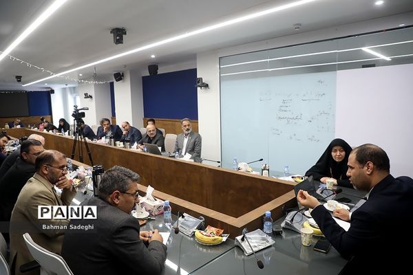 بازدید وزیر آموزش و پرورش از سازمان ملی پرورش استعدادهای درخشان