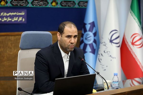 بازدید وزیر آموزش و پرورش از سازمان ملی پرورش استعدادهای درخشان