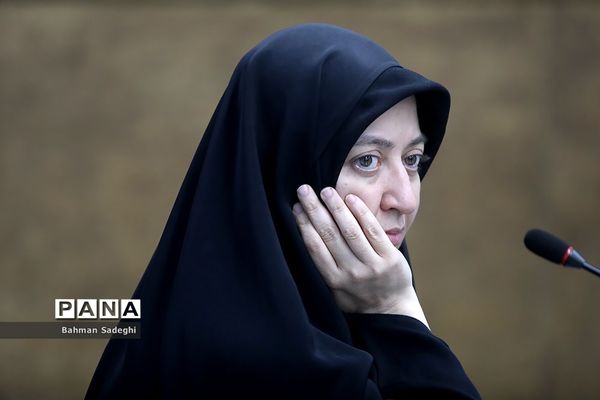 بازدید وزیر آموزش و پرورش از سازمان ملی پرورش استعدادهای درخشان