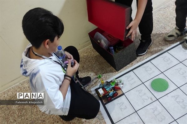 برگزاری دومین دوره مسابقات رباتیک هوش‌مصنوعی در پژوهش‌سرای باقرالعلوم شهرستان‌قرچک