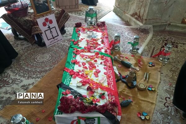 مراسم بزرگداشت شهدای مدافع حرم در شهرستان رباط‌کریم