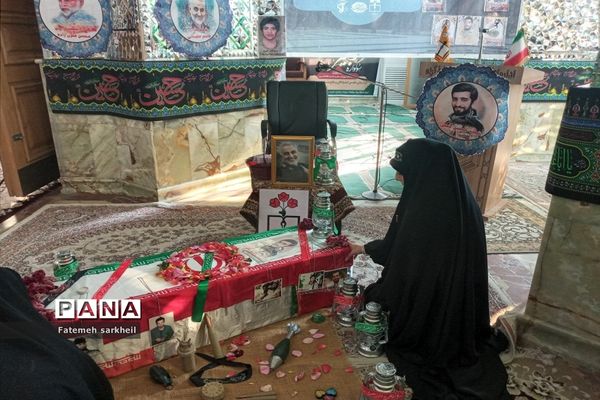 مراسم بزرگداشت شهدای مدافع حرم در شهرستان رباط‌کریم