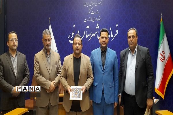 نشست خبرنگاران در فرمانداری شهرستان نور