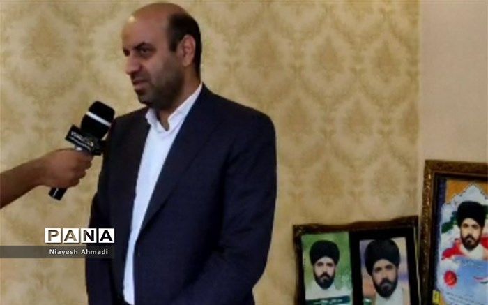 حرف شهدا برای این دنیا و آخرت است