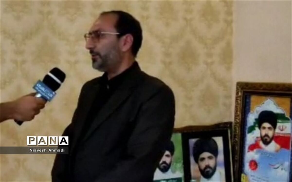 زندگی و رفتار شهدا، بهترین الگو برای نوجوانان است