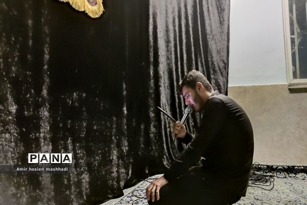 مراسم عزاداری محفل ریحانه‌الحسین بسیج دانش‌آموزی رودهن در دهه سوم محرم