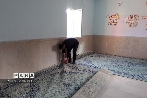 مراسم عزاداری محفل ریحانه‌الحسین بسیج دانش‌آموزی رودهن در دهه سوم محرم