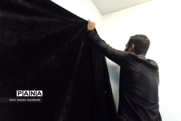 مراسم عزاداری محفل ریحانه‌الحسین بسیج دانش‌آموزی رودهن در دهه سوم محرم