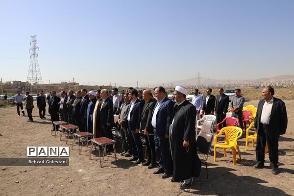 آیین کلنگ زنی پروژه مدرسه 24 کلاسه ابتدایی روستای بادکی ارومیه