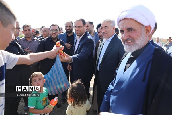آیین کلنگ زنی پروژه مدرسه 24 کلاسه ابتدایی روستای بادکی ارومیه