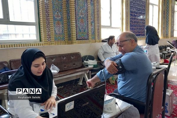 اهدای خون در مسجد جامع اورین واقع در بهارستان ۲