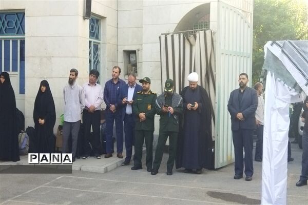 اعزام هشتاد نفر از دانش‌آموزان منطقه 12 به اردوی راهیان نور غرب
