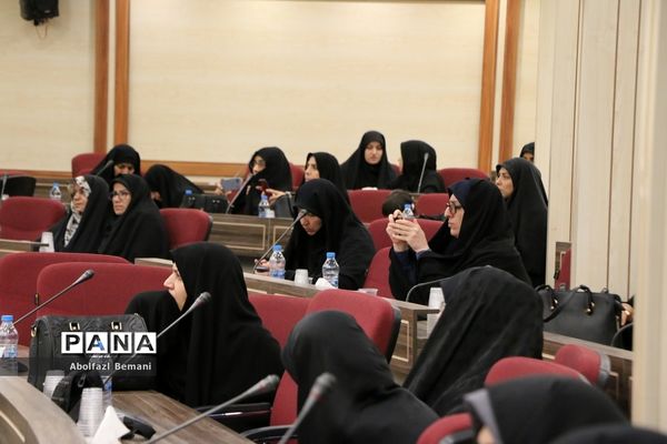 مجمع استانی دومین کنگره معلمان انقلاب اسلامی در قم