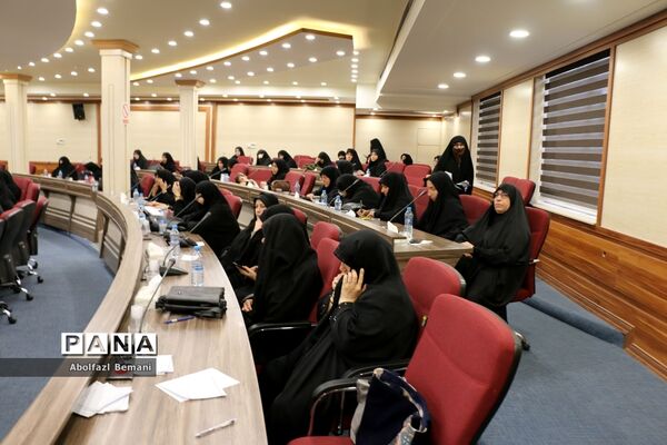 مجمع استانی دومین کنگره معلمان انقلاب اسلامی در قم