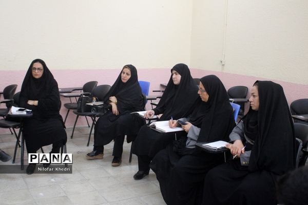 کمیسیون‌های تخصصی کنگره دومین مجمع معلمان انقلاب اسلامی استان بوشهر ( 1 )