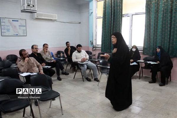 کمیسیون‌های تخصصی کنگره دومین مجمع معلمان انقلاب اسلامی استان بوشهر ( 1 )