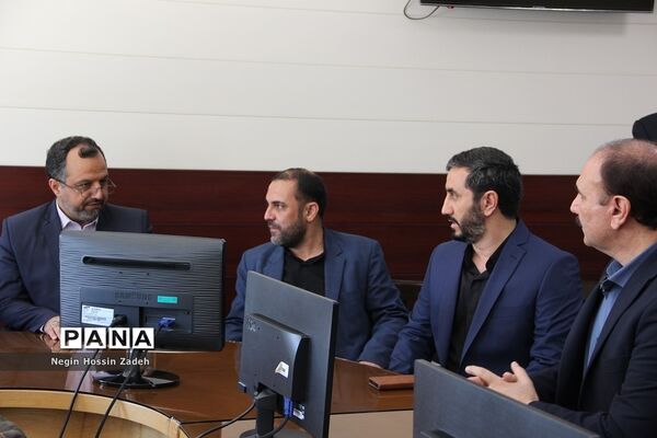 حضور وزیرامور اقتصادی و دارایی در شهرستان اسلامشهر
