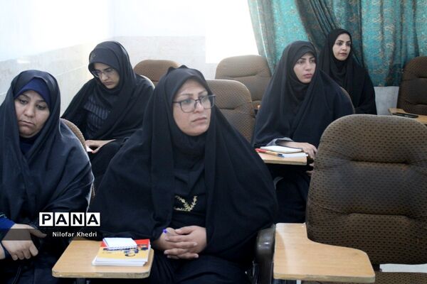 کمیسیون‌های تخصصی کنگره دومین مجمع معلمان انقلاب اسلامی استان بوشهر ( 2 )