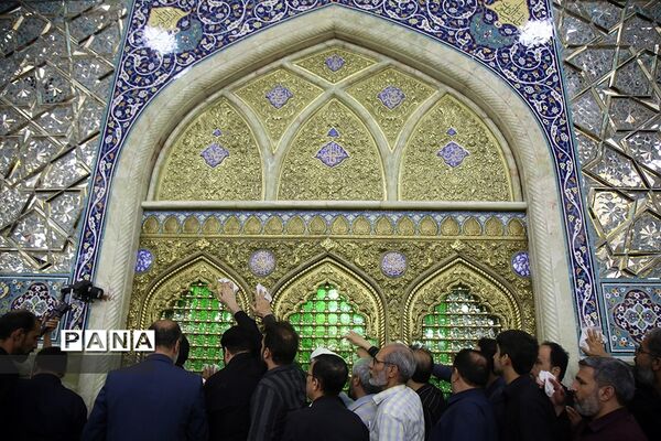آیین غبارروبی مضجع نورانی حضرت معصومه(س) با حضور اصحاب رسانه