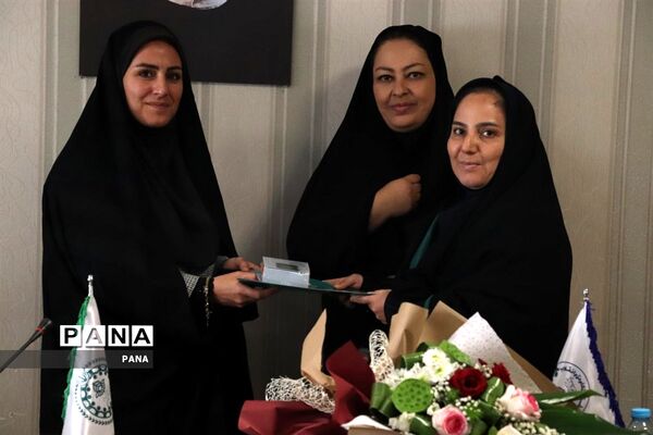 آیین تجلیل از دانش‌آموز خبرنگاران خبرگزاری پانا آذربایجان شرقی