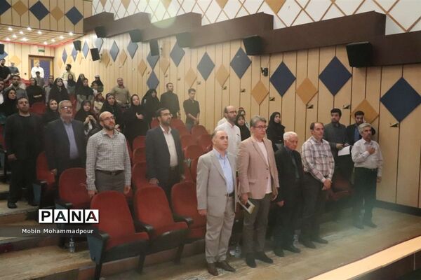نشست خبری معاون امور مطبوعاتی و اطلاع رسانی وزارت فرهنگ و ارشاد اسلامی با خبرنگاران تبریزی