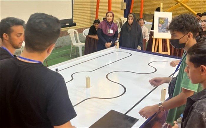 تیم کیان هنرستان شهید صدوقی، فاتح مسابقات رباتیک هنرجویی استان البرز شد