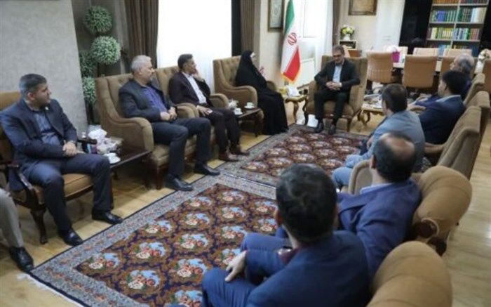 تربیت و پرورش نیروهای انسانی در آموزش ابتدایی شکل می‌گیرد