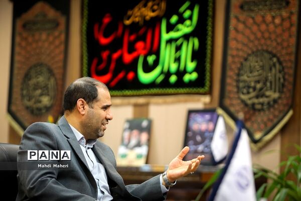 بازدید دبیر شورای اطلاع‌رسانی دولت از فرآیند ارزیابی تکمیلی پذیرفته‌شدگان آزمون استخدامی آموزگاری