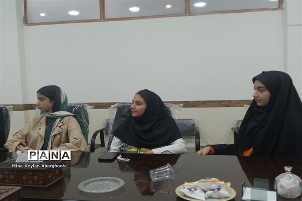 تقدیر و تجلیل از دانش‌آموز خبرنگاران پانا شهرستان پیشوا