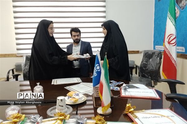 تقدیر و تجلیل از دانش‌آموز خبرنگاران پانا شهرستان پیشوا