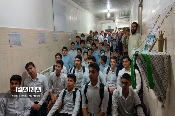 حضوردانش‌آموزان واحدهای آموزشی اسلامشهردرحوزه علمیه امام صادق (ع)