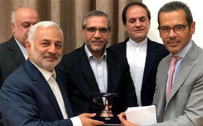 هیات پارلمانی ایران با رئیس کمیسیون روابط خارجی مجلس لبنان دیدار کرد