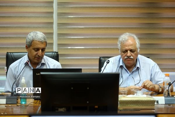 دیدار وزیر آموزش و پرورش با کمیته اجرایی المپیاد فیزیک 2024